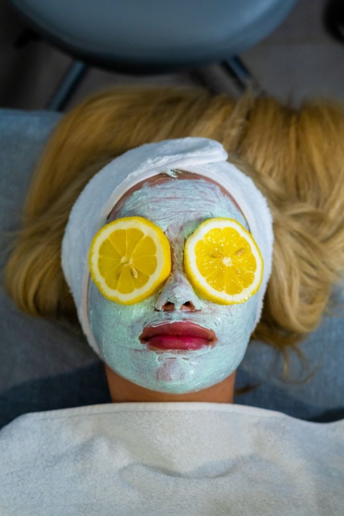 Fruchtsäurepeeling für frische, glatte Haut